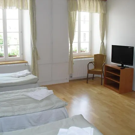 Mestsky Hotel Dorinka Hostinné Room photo