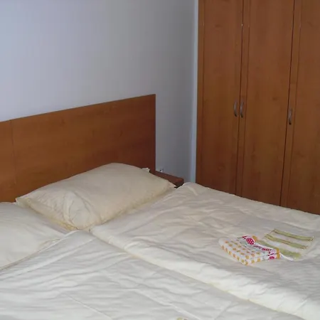 Mestsky Hotel Dorinka Hostinné Room photo