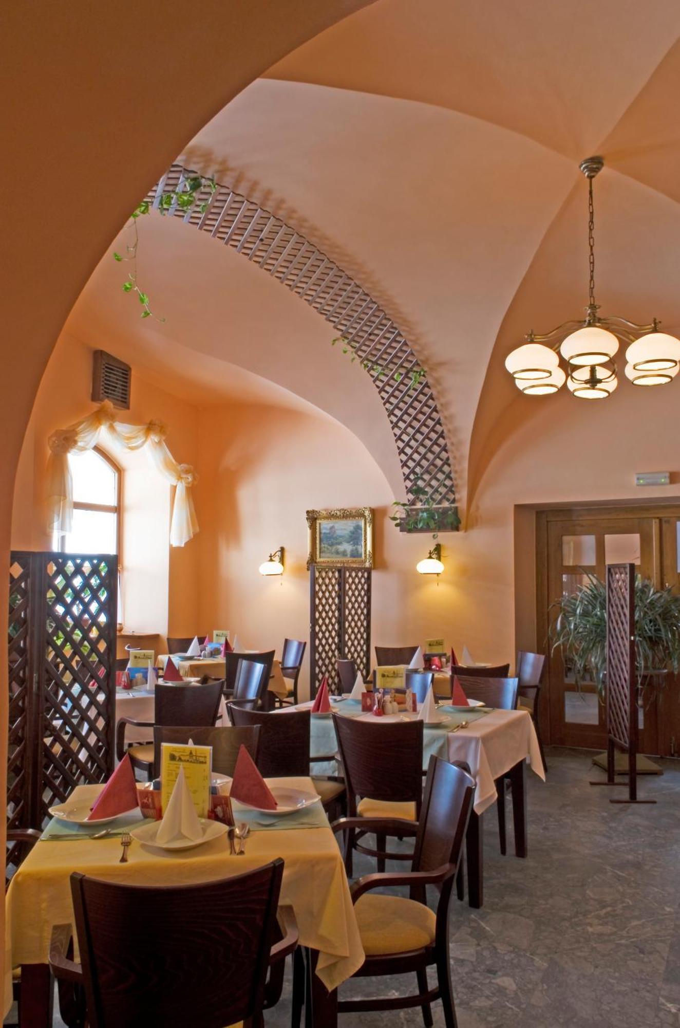 Mestsky Dorinka Hotel