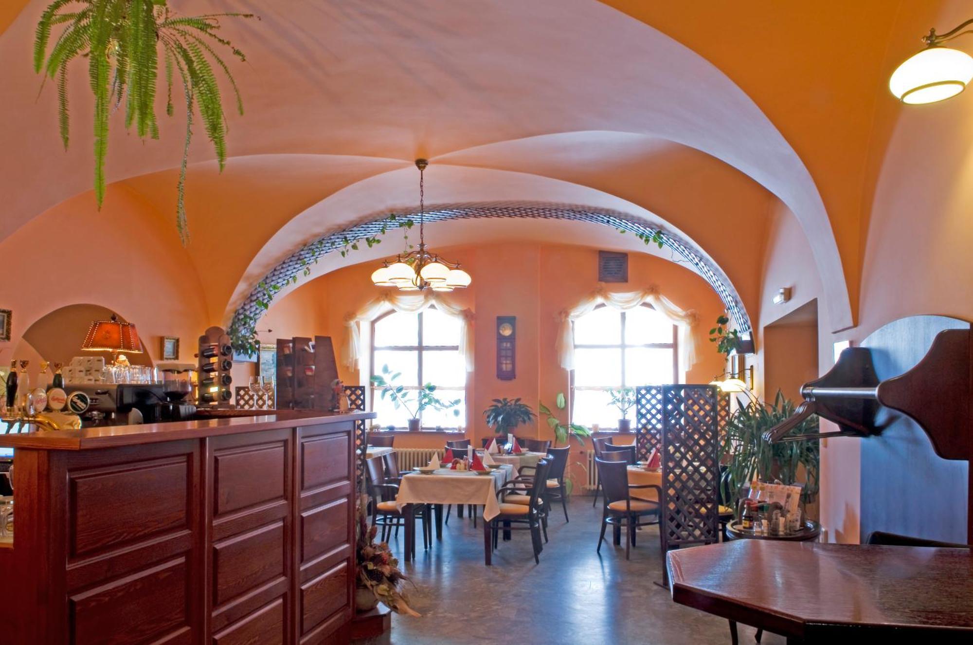 Mestsky Dorinka Hotel 3*